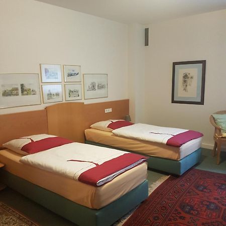Gaestehaus Krefeld Uerdingen ภายนอก รูปภาพ