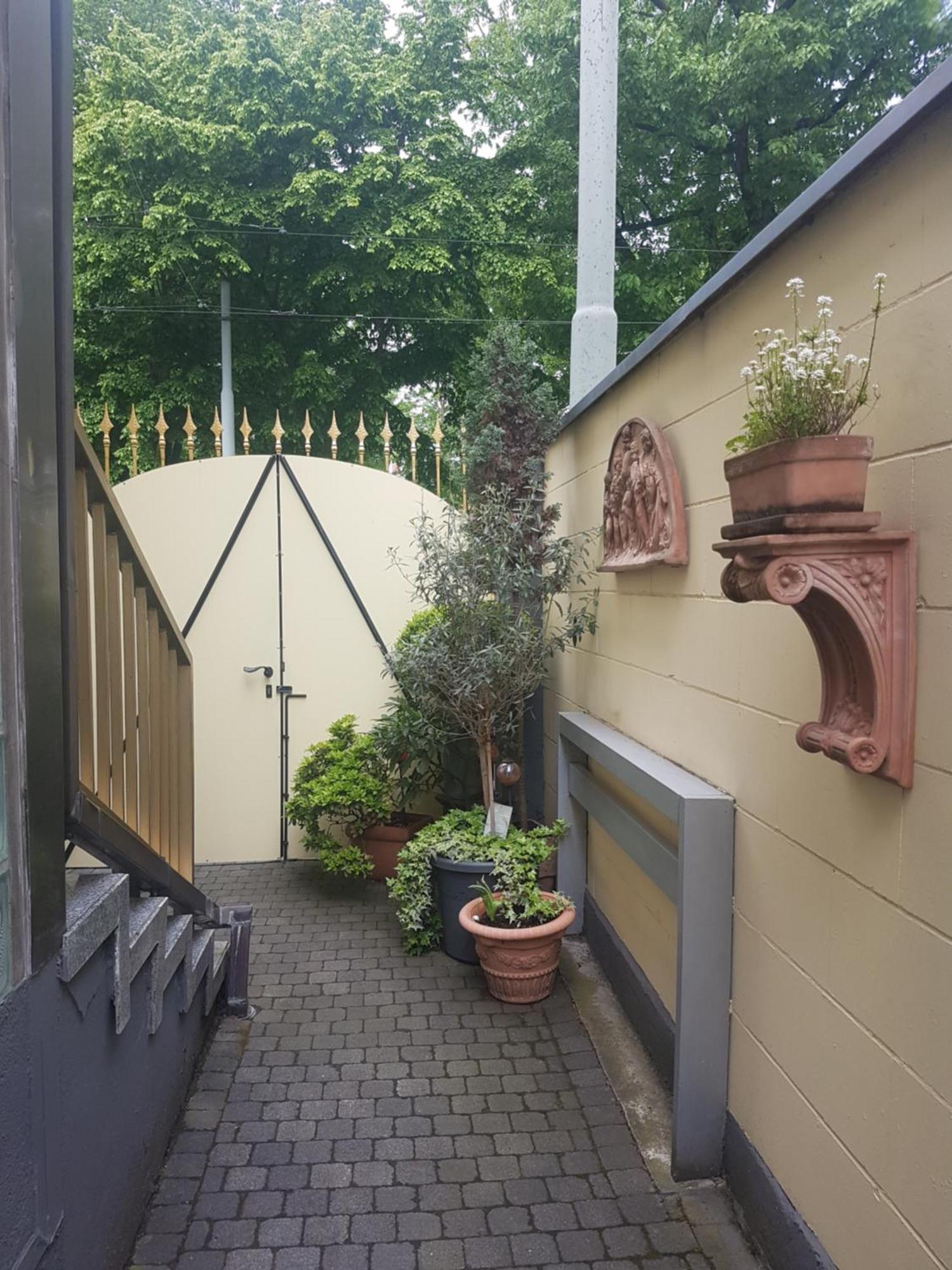 Gaestehaus Krefeld Uerdingen ภายนอก รูปภาพ